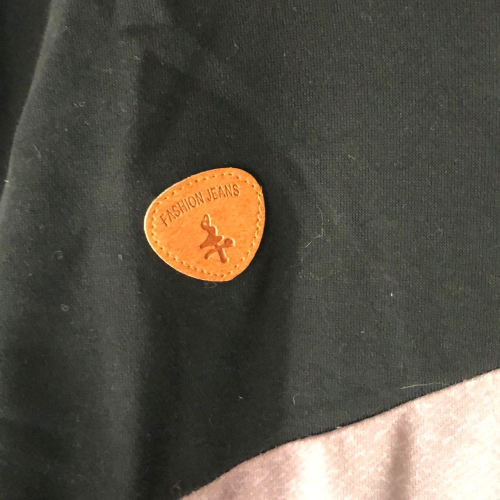 Mama Bear Sweater - Picture 4 of 4